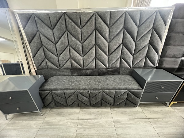 Zigzag bedroom suite
